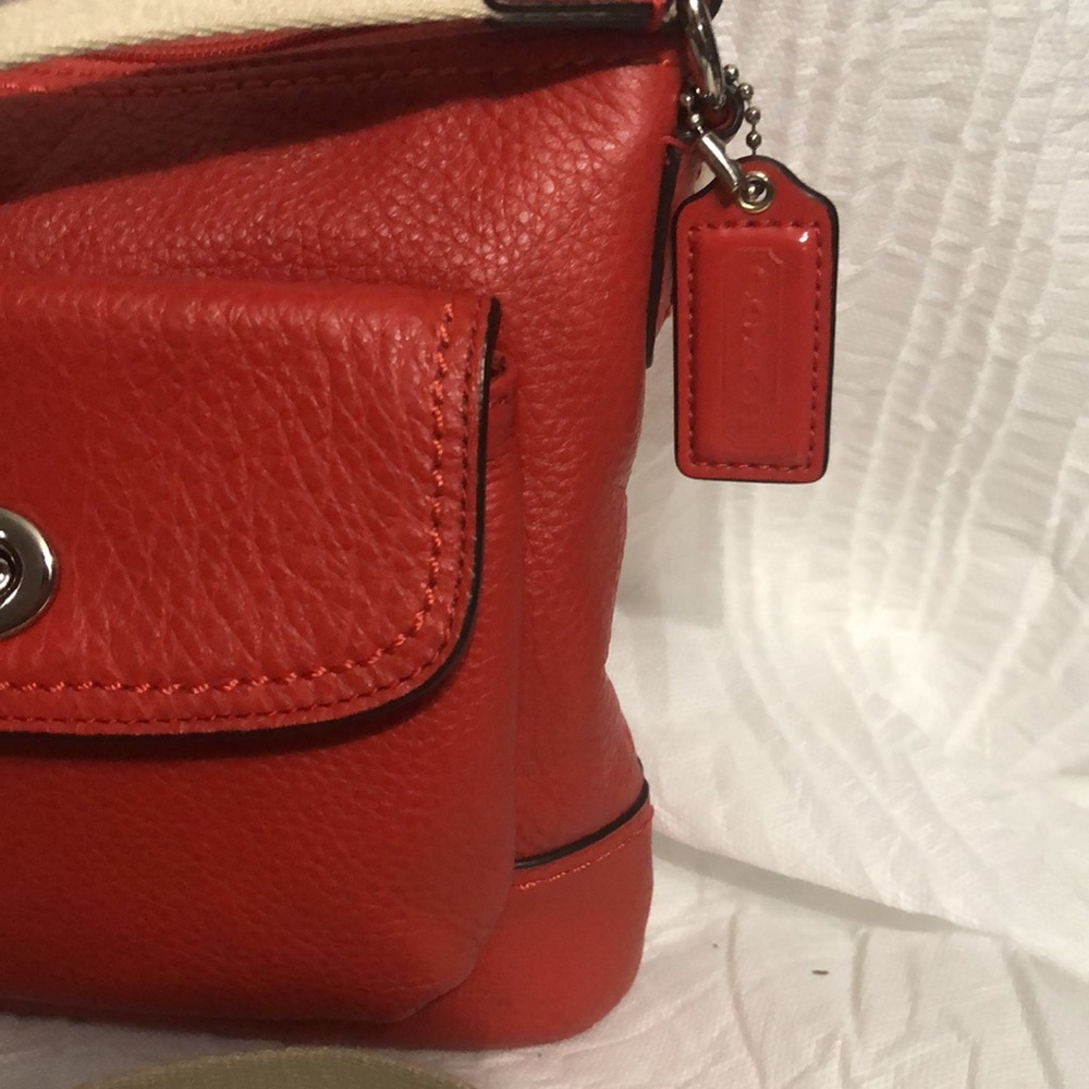 Coach Red Crossbody Bag with Cream Strap - Picture 3 of 11